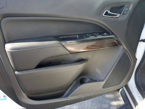 Used 2022 GMC Canyon Elevation w/ Elevation Premium Package image 8