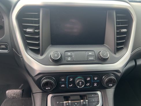 Used 2020 GMC Acadia SLE image 18