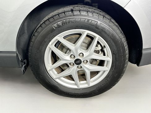 Used 2024 Ford Edge SEL image 11