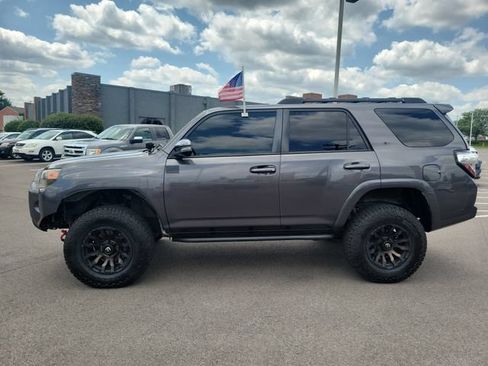 Used 2016 Toyota 4Runner SR5 Premium AWD/4WD image 2