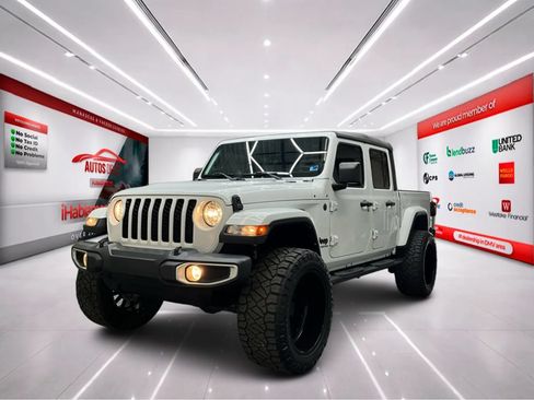 Used 2022 Jeep Gladiator Sport AWD/4WD image 4
