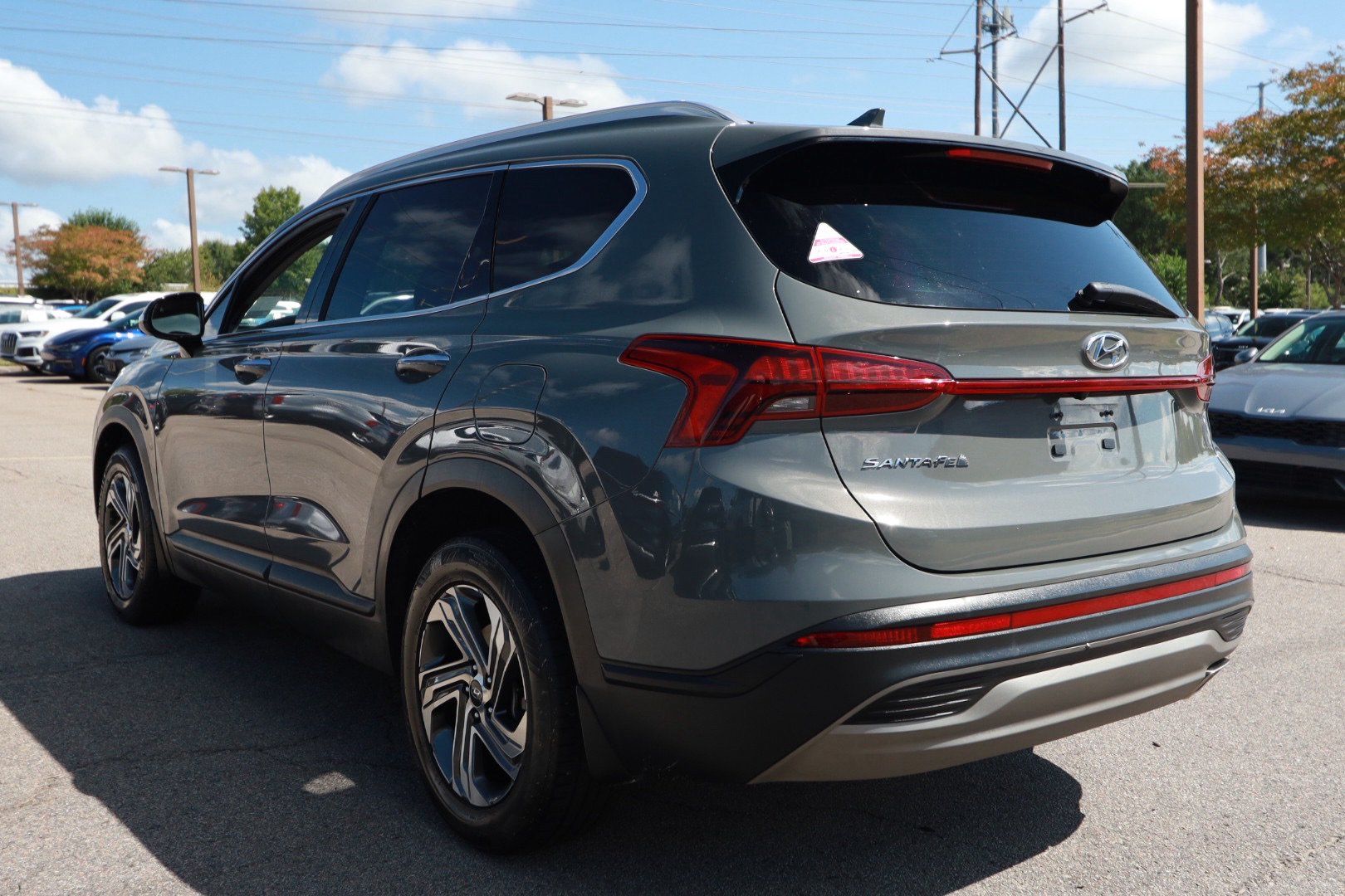 Used 2023 Hyundai Santa Fe SEL w/ Cargo Package FWD image 3