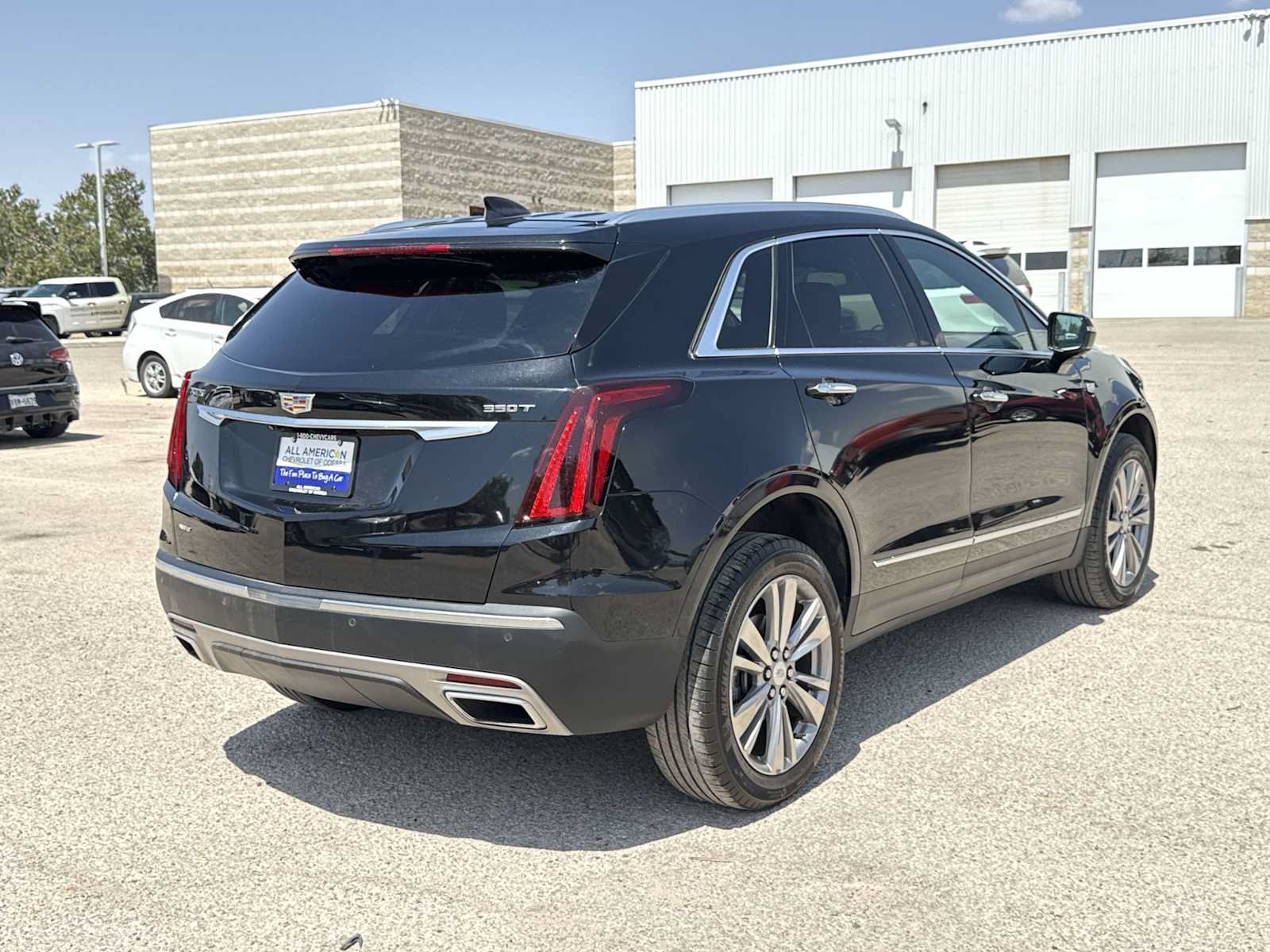 Used 2023 Cadillac XT5 Premium Luxury w/ LPO, Floor Liner Package AWD/4WD image 8