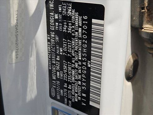 Used 2017 Kia Sorento AWD image 17