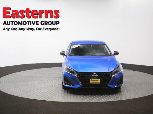 Used 2025 Nissan Altima 2.5 SV FWD image 51