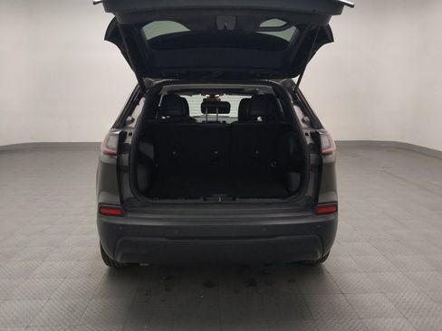 Used 2020 Jeep Cherokee Latitude Plus w/ Cold Weather Group image 29