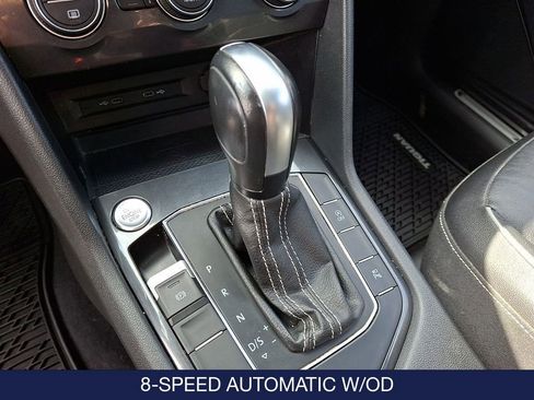 Used 2021 Volkswagen Tiguan SEL Premium R-Line image 17