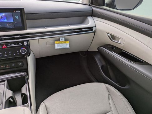 New 2026 Hyundai Tucson Limited FWD image 21
