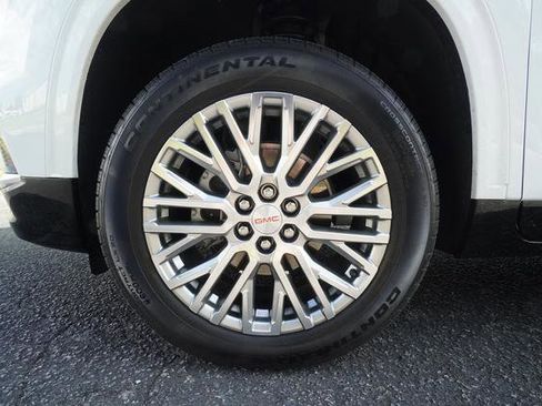 Used 2025 GMC Acadia Denali w/ LPO, Floor Liner Package image 41