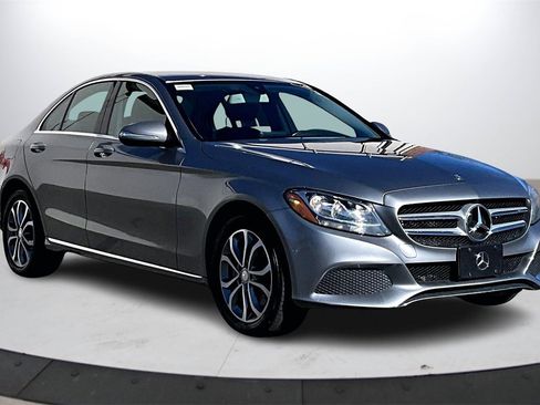 Used 2015 Mercedes-Benz C 300 4MATIC Sedan image 2