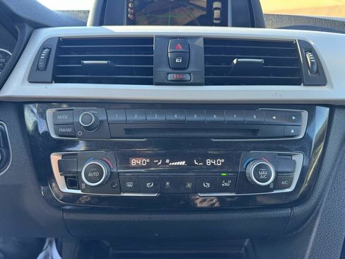 Used 2016 BMW 320i Sedan image 32