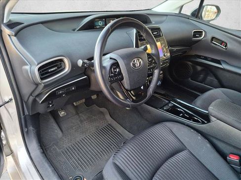 Used 2022 Toyota Prius Prime LE FWD image 10
