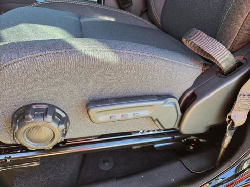 New 2026 Jeep Wrangler Unlimited Sport image 27