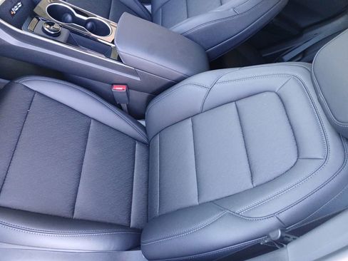 New 2026 Chevrolet Equinox LT w/ Convenience Package II image 24