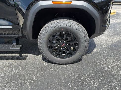 New 2026 GMC Canyon Elevation w/ Convenience Package RWD image 10