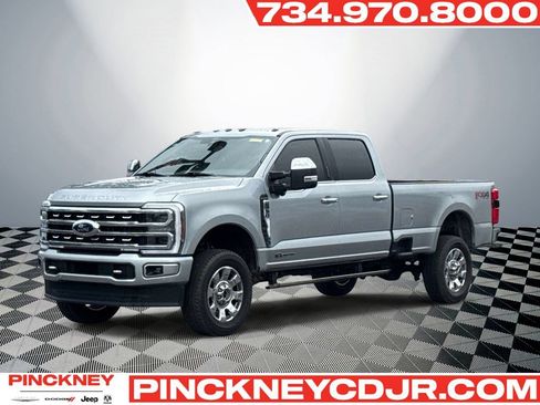 Used 2024 Ford F350 Platinum w/ FX4 Off-Road Package AWD/4WD image 1