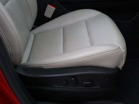 Used 2022 Cadillac XT4 Luxury image 22