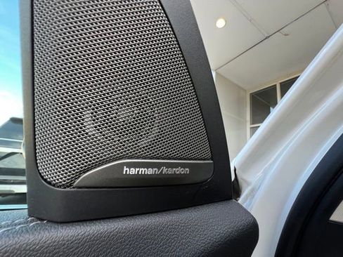 Used 2020 BMW X7 xDrive40i w/ Executive Package image 31