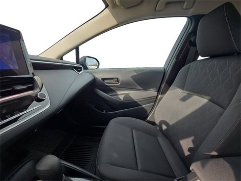 Certified 2025 Toyota Corolla LE image 11