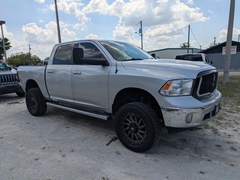 Used 2019 RAM 1500 Big Horn AWD/4WD image 1