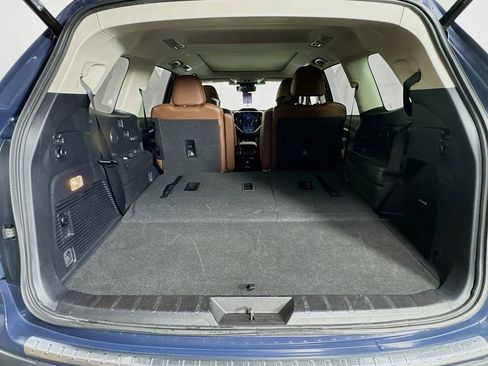 Used 2023 Subaru Ascent Touring image 31