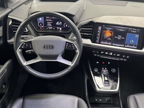 Used 2024 Audi Q4 e-tron Prestige AWD/4WD image 21