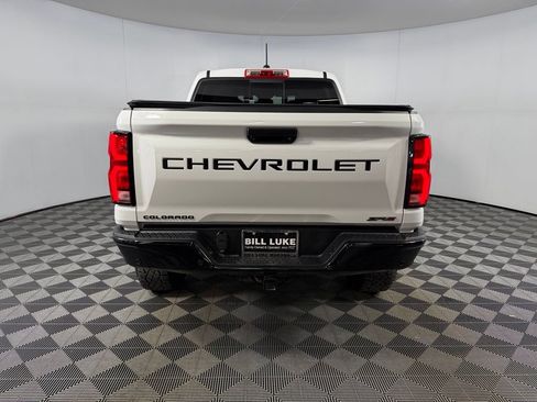 Used 2026 Chevrolet Colorado ZR2 AWD/4WD image 9