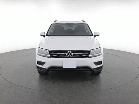 Used 2020 Volkswagen Tiguan SE w/ Panoramic Sunroof Package FWD image 5