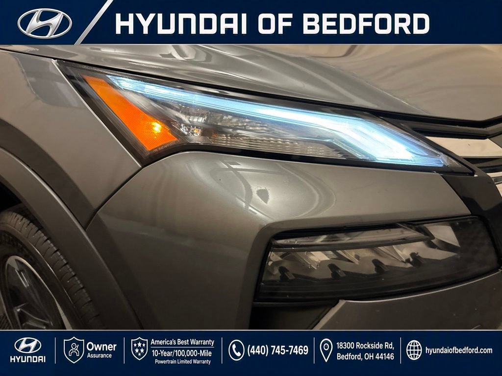 Used 2024 Nissan Rogue SV AWD/4WD image 12