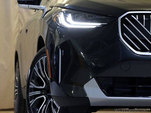 Certified 2025 BMW X3 xDrive30i w/ Premium Package image 4