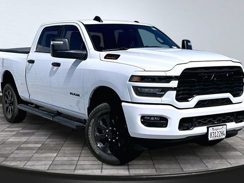 Certified 2026 RAM 2500 Big Horn AWD/4WD image 33