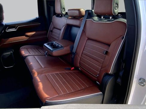 Used 2022 GMC Sierra 1500 Denali Ultimate AWD/4WD image 37
