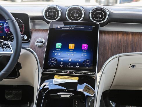 New 2026 Mercedes-Benz GLC 300 image 11