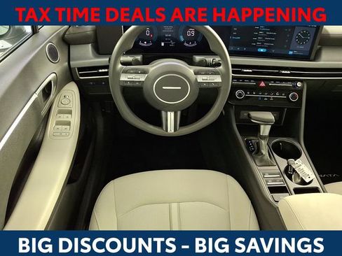 Certified 2025 Hyundai Sonata SE image 12