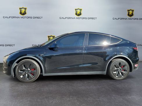 Used 2020 Tesla Model Y Long Range image 8