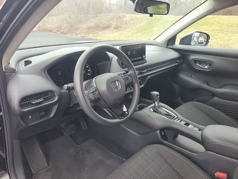Used 2023 Honda HR-V LX image 18