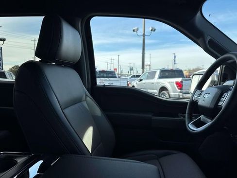 New 2025 Ford F150 Lariat w/ Equipment Group 502A High image 12