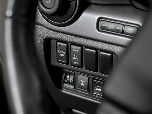 Used 2021 Nissan Titan PRO-4X w/ Pro-4x Convenience Package image 28