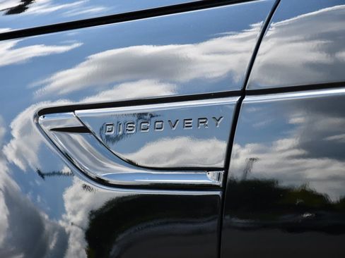 Used 2023 Land Rover Discovery S R-Dynamic AWD/4WD image 13