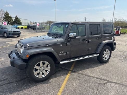 Used 2017 Jeep Wrangler Unlimited Sahara w/ Mopar Chrome Edition Group image 1