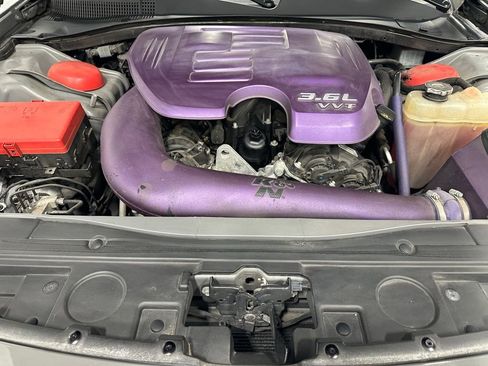 Used 2019 Chrysler 300 Touring RWD image 65