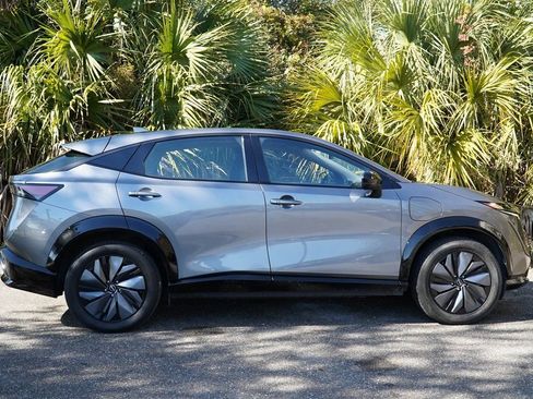 Used 2023 Nissan Ariya AWD image 6