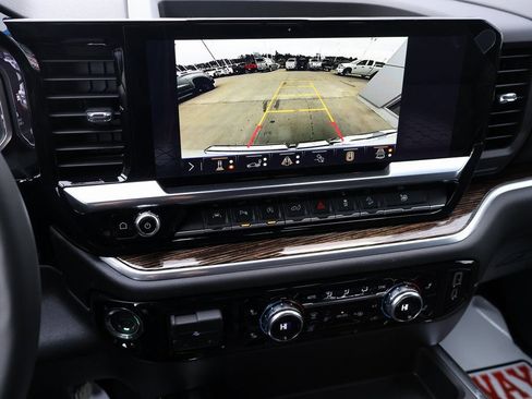 New 2026 GMC Sierra 1500 Elevation w/ Elevation Premium Package AWD/4WD image 24