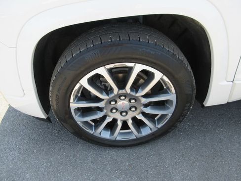 Certified 2023 GMC Acadia Denali AWD/4WD image 15