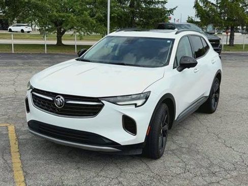 Used 2022 Buick Envision Essence w/ Technology Package II FWD image 3
