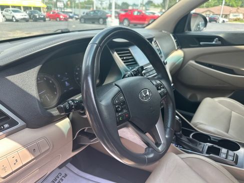 Used 2017 Hyundai Tucson SE Plus FWD image 27