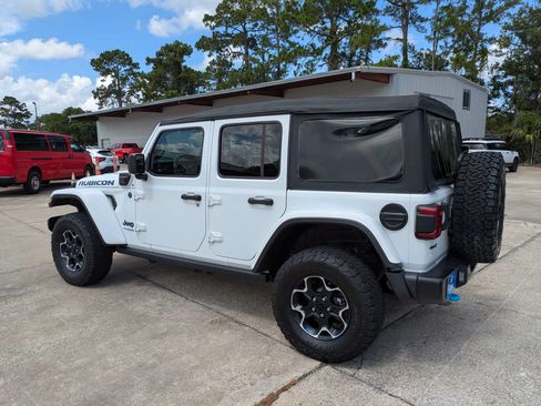 Used 2022 Jeep Wrangler Unlimited Rubicon 4xe AWD/4WD image 26
