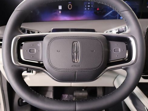 New 2026 Lincoln Nautilus Premier w/ Jet Appearance Package AWD/4WD image 3