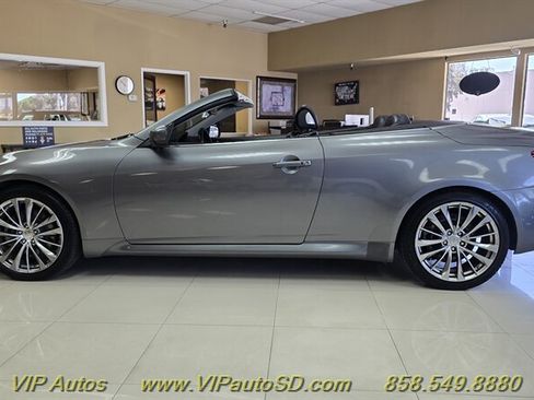 Used 2013 INFINITI G37 Convertible w/ Premium Pkg RWD image 6