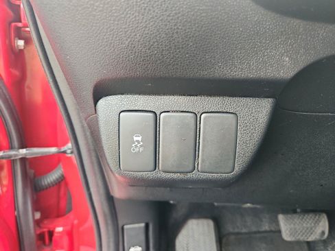 Used 2011 Honda Fit Sport image 17